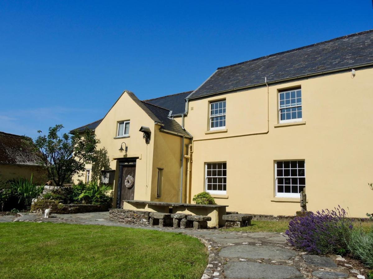 Holwell Holistic Retreat Acomodação com café da manhã Barnstaple Exterior foto