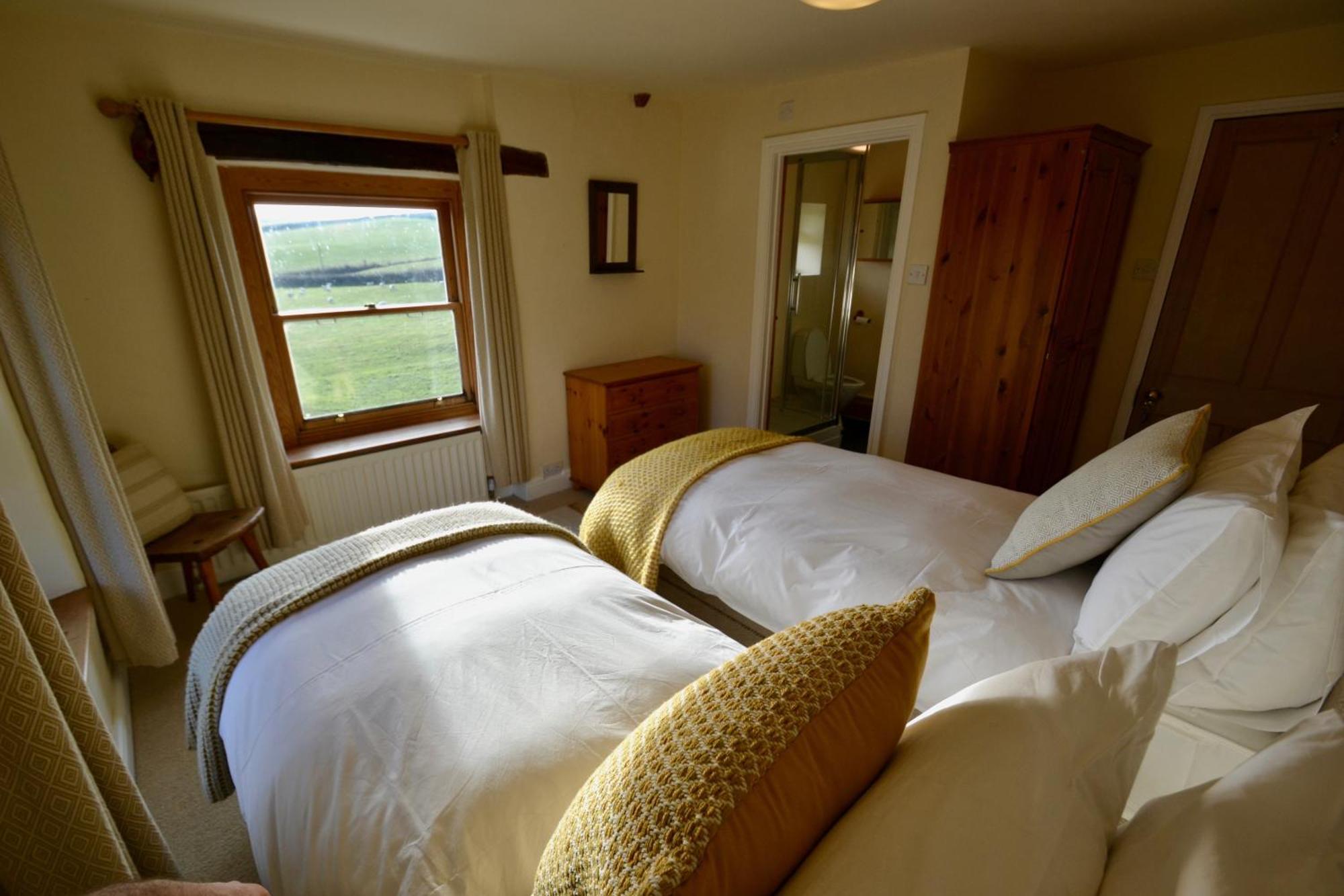 Holwell Holistic Retreat Acomodação com café da manhã Barnstaple Quarto foto