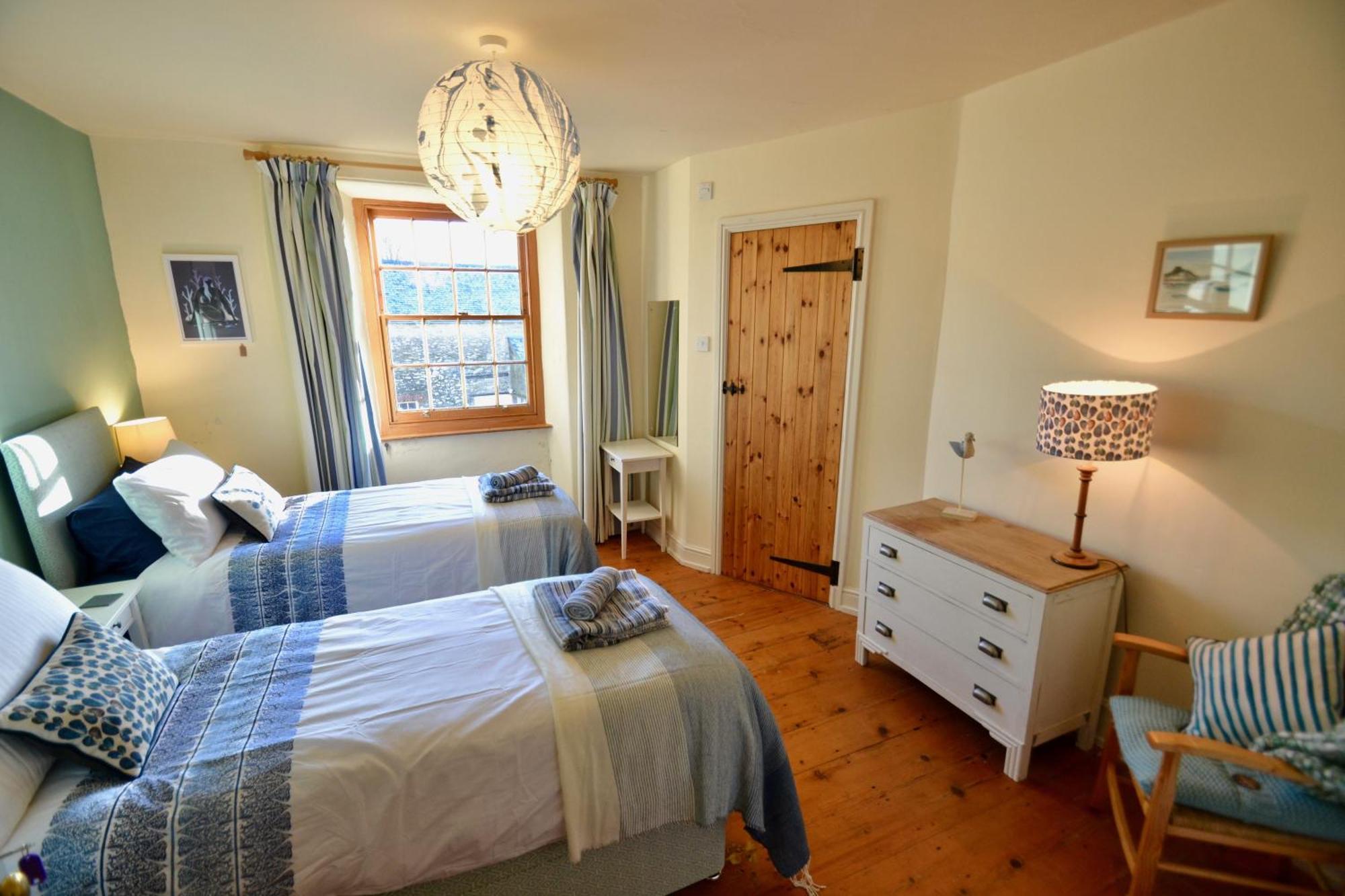 Holwell Holistic Retreat Acomodação com café da manhã Barnstaple Quarto foto