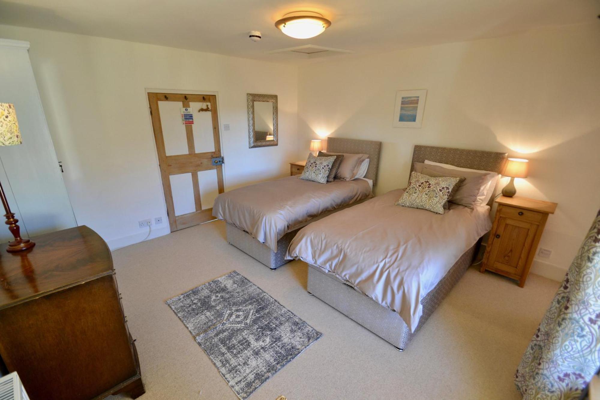 Holwell Holistic Retreat Acomodação com café da manhã Barnstaple Quarto foto