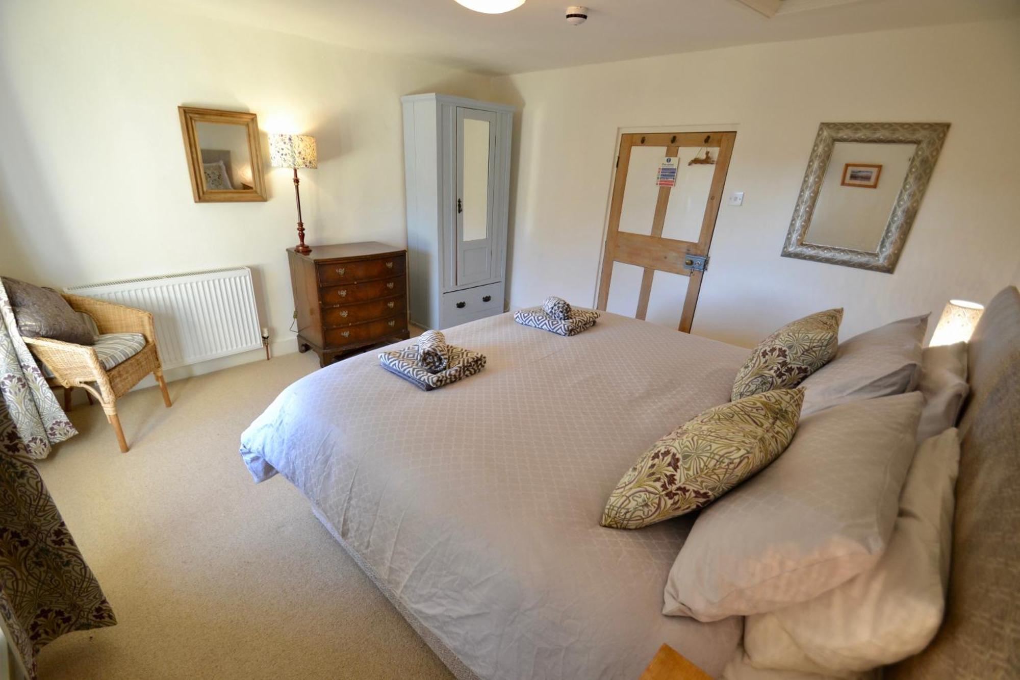 Holwell Holistic Retreat Acomodação com café da manhã Barnstaple Quarto foto