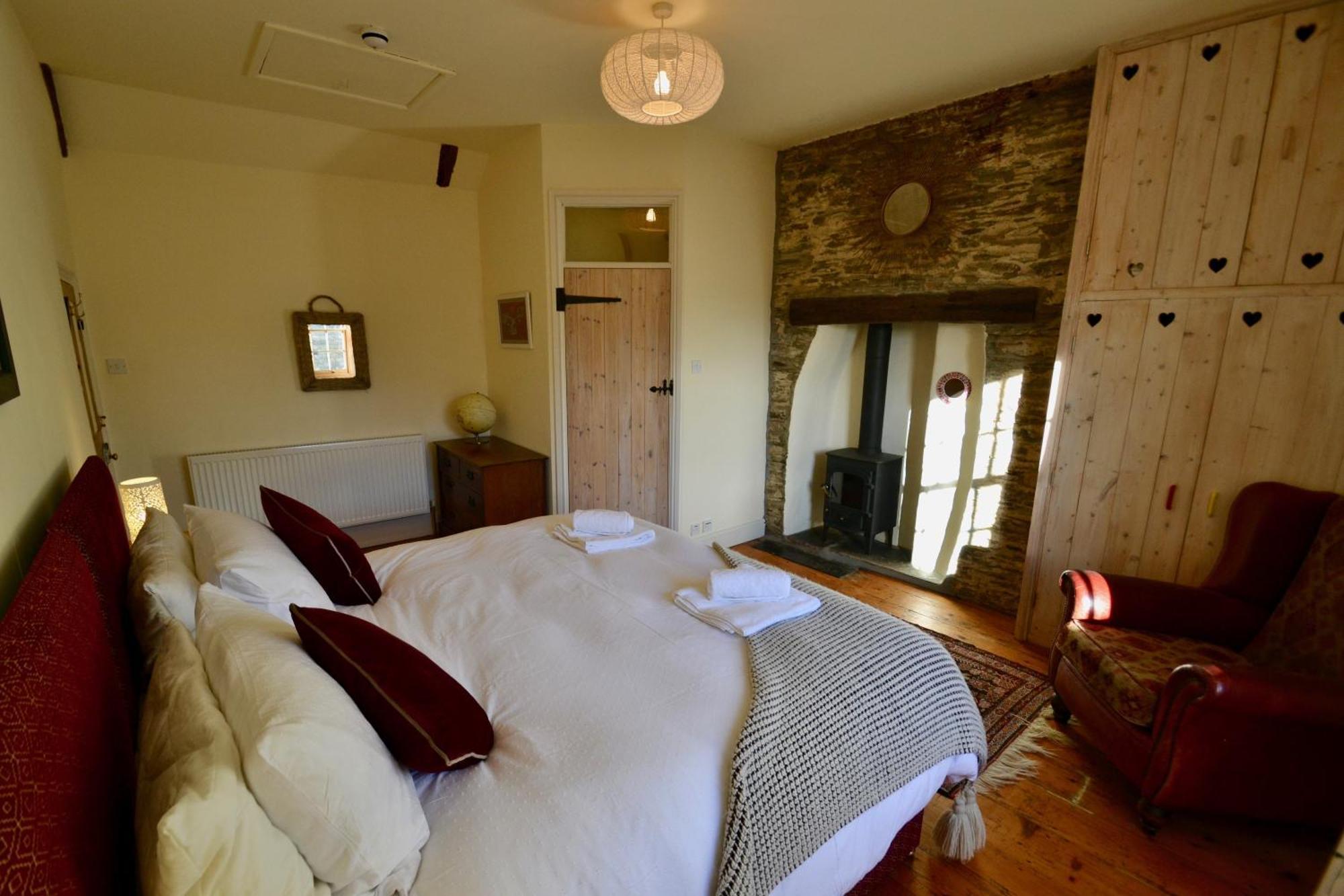 Holwell Holistic Retreat Acomodação com café da manhã Barnstaple Quarto foto