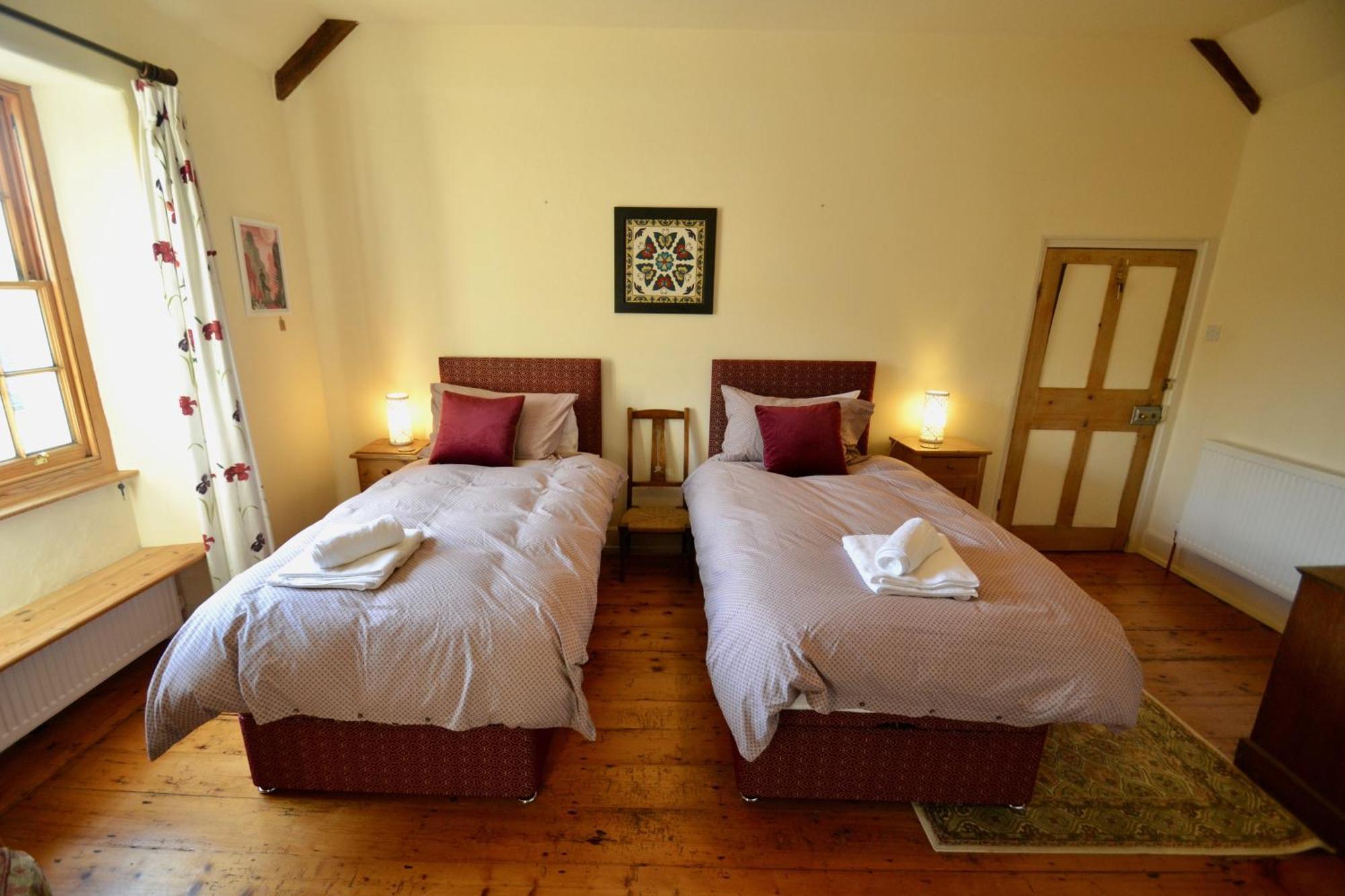 Holwell Holistic Retreat Acomodação com café da manhã Barnstaple Quarto foto
